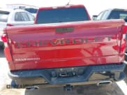 ✅ 2022 Chevrolet Silverado 1500 LT Trail Boss • VIN: 1GCPYFED4NZ235736 • Lot: 42743024. Wystawiony na IAAI z przebiegiem Nie podano. Bezpłatny archiwum sprzedaży aukcyjnych z USA i szczegółowy raport historii pojazdu na DreamBid. Zdjęcie 16.