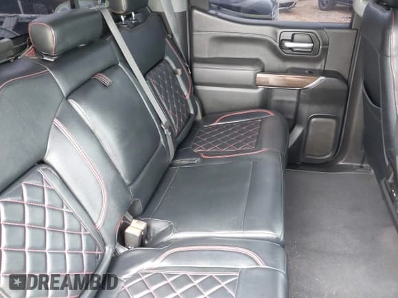 ✅ 2021 Chevrolet Silverado 1500 RST • VIN: 1GCUYEEL1MZ182884 • Lot: 42109846. Wystawiony na IAAI z przebiegiem 60 270 mil. Bezpłatny archiwum sprzedaży aukcyjnych z USA i szczegółowy raport historii pojazdu na DreamBid. Zdjęcie 8.