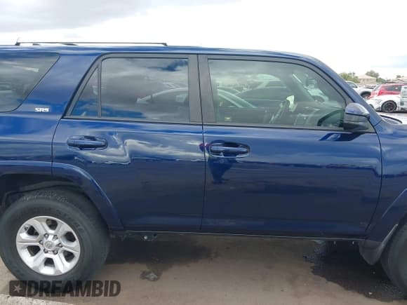 ✅ 2018 Toyota 4Runner SR5 Premium • VIN: JTEBU5JRXJ5600208 • Лот: 43739781. Опубликован ранее на IAAI с пробегом 93 943 миль. Бесплатный доступ к архиву аукционных продаж из США и подробный отчёт об истории автомобиля на DreamBid. Изображение 13.