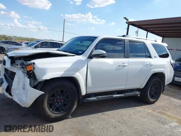 ✅ 2022 Toyota 4Runner SR5 Premium • VIN: JTEFU5JR8N5270348 • Lot: 42862267. Listed on IAAI with 66,692 mi. Free auction sales archive from the USA and detailed vehicle history report at DreamBid. Image 14.
