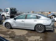 ✅ 2017 Nissan Altima SL • VIN: 1N4AL3AP6HC251386 • Lot: 43000940. Listed on IAAI with 81,857 mi. Free auction sales archive from the USA and detailed vehicle history report at DreamBid. Image 15.