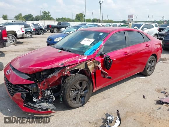 ✅ 2021 Hyundai Elantra SEL • VIN: 5NPLS4AG4MH008962 • Lot: 43253230. Listed on IAAI with 68,599 mi. Free auction sales archive from the USA and detailed vehicle history report at DreamBid. Image 17.