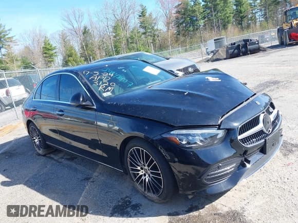 ✅ 2022 Mercedes-Benz C 300 • VIN: W1KAF4HB8NR053120 • Lot: 39848807. Wystawiony na IAAI z przebiegiem 26 483 mil. Bezpłatny archiwum sprzedaży aukcyjnych z USA i szczegółowy raport historii pojazdu na DreamBid. Zdjęcie 1.