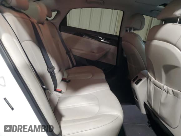 ✅ 2017 Hyundai Sonata Sport • VIN: 5NPE34AF7HH458866 • Lot: 44880623. Listed on Copart with 73,246 mi. Free auction sales archive from the USA and detailed vehicle history report at DreamBid. Image 10.