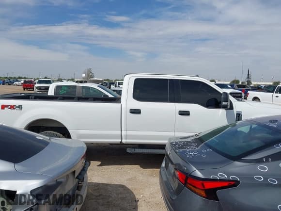✅ 2019 Ford F-250 XL • VIN: 1FT7W2BT2KEC24778 • Lot: 42391739. Listed on IAAI with 113,397 mi. Free auction sales archive from the USA and detailed vehicle history report at DreamBid. Image 13.