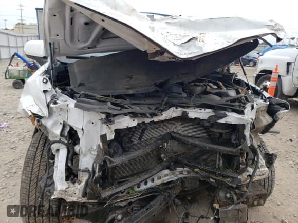 ✅ 2021 Chevrolet Suburban RST • VIN: 1GNSKEKD3MR364826 • Lot: 58685924. Wystawiony na Copart z przebiegiem 73 703 mil. Bezpłatny archiwum sprzedaży aukcyjnych z USA i szczegółowy raport historii pojazdu na DreamBid. Zdjęcie 5.