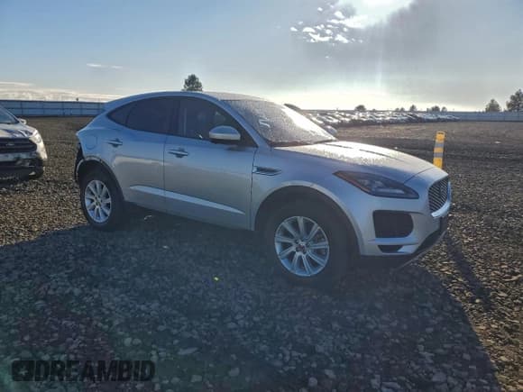 ✅ 2019 Jaguar E-Pace S • VIN: SADFJ2FX6K1Z66085 • Lot: 93690015. Listed on Copart with 39,626 mi. Free auction sales archive from the USA and detailed vehicle history report at DreamBid. Image 4.