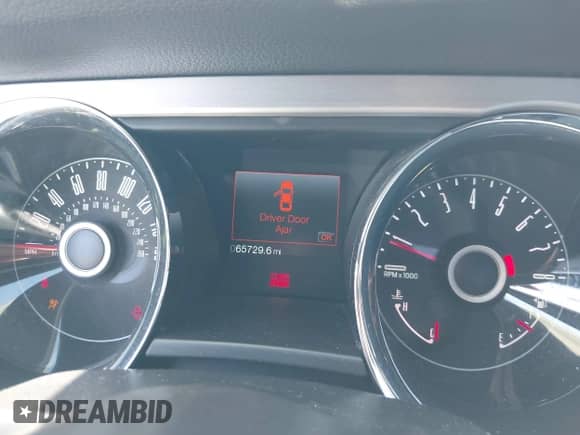 2014 Ford Mustang V6 with VIN 1ZVBP8AM2E5275588, listed as a IAAI auction lot 42620111 with 65,729 mi miles and . Bid and sale history available at DreamBid. Image 7.