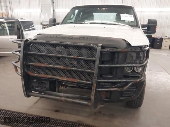 ✅ 2015 Ford F-250 XLT • VIN: 1FT7X2B66FEC25896 • Лот: 43089329. Опубликован ранее на IAAI с пробегом 236 065 миль. Бесплатный доступ к архиву аукционных продаж из США и подробный отчёт об истории автомобиля на DreamBid. Изображение 6.