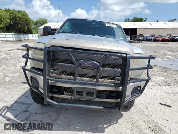 ✅ 2015 Ford F-350 Platinum • VIN: 1FT8W3BT3FEC01560 • Lot: 65205114. Wystawiony na Copart z przebiegiem 259 494 mil. Bezpłatny archiwum sprzedaży aukcyjnych z USA i szczegółowy raport historii pojazdu na DreamBid. Zdjęcie 5.