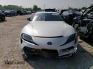 ✅ 2022 Toyota Supra 3.0 • VIN: WZ1DB0C0XNW049560 • Lot: 56988123. Wystawiony na Copart z przebiegiem Nie podano. Bezpłatny archiwum sprzedaży aukcyjnych z USA i szczegółowy raport historii pojazdu na DreamBid. Zdjęcie 5.