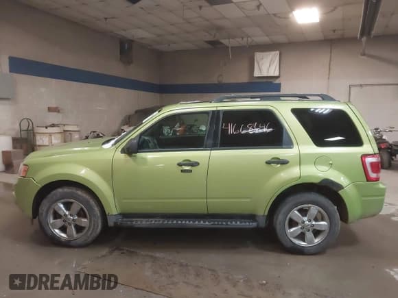 ✅ 2012 Ford Escape XLT • VIN: 1FMCU9DG4CKA96796 • Лот: 41668646. Опубликован ранее на IAAI с пробегом 92 430 миль. Бесплатный доступ к архиву аукционных продаж из США и подробный отчёт об истории автомобиля на DreamBid. Изображение 12.