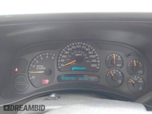 2004 Chevrolet Silverado 1500 LS z VIN 1GCEC14T24Z121685, wystawiony jako IAAI lot #42187789 z przebiegiem 121 667 mil mil oraz . Historia ofert i sprzedaży dostępna na DreamBid. Obrazek 7.