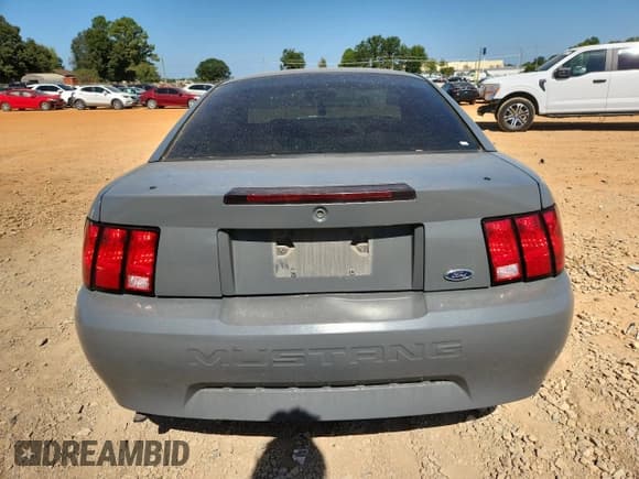 ✅ 2001 Ford Mustang Standard • VIN: 1FAFP404X1F163002 • Lot: 85290775. Wystawiony na Copart z przebiegiem 255 194 mil. Bezpłatny archiwum sprzedaży aukcyjnych z USA i szczegółowy raport historii pojazdu na DreamBid. Zdjęcie 6.