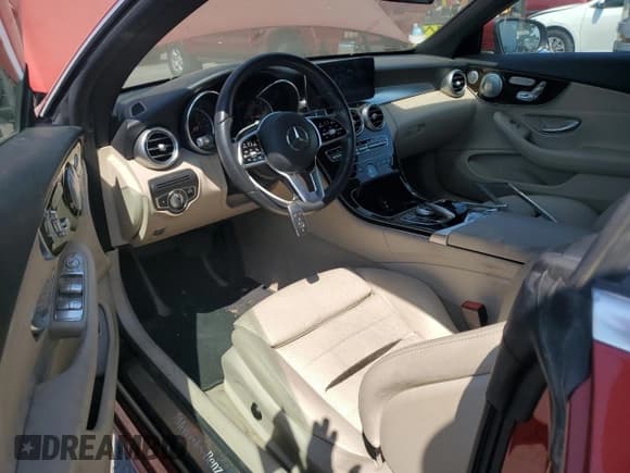 ✅ 2019 Mercedes-Benz C 300 • VIN: WDDWK8DB1KF801220 • Lot: 68416225. Listed on Copart with 48,669 mi. Free auction sales archive from the USA and detailed vehicle history report at DreamBid. Image 8.