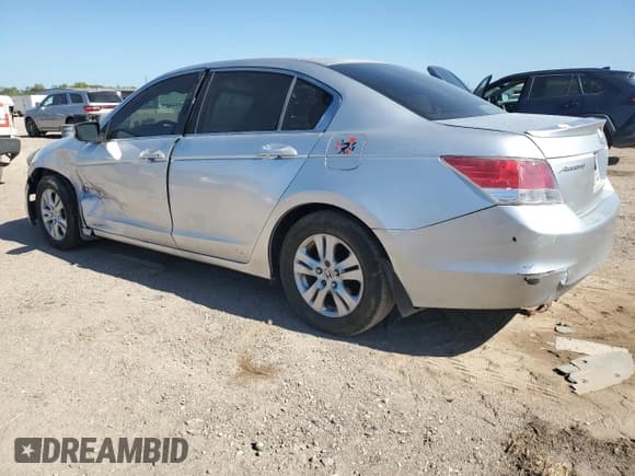 ✅ 2008 Honda Accord LX-P • VIN: JHMCP26478C074278 • Lot: 87258295. Wystawiony na Copart z przebiegiem 201 322 mil. Bezpłatny archiwum sprzedaży aukcyjnych z USA i szczegółowy raport historii pojazdu na DreamBid. Zdjęcie 2.