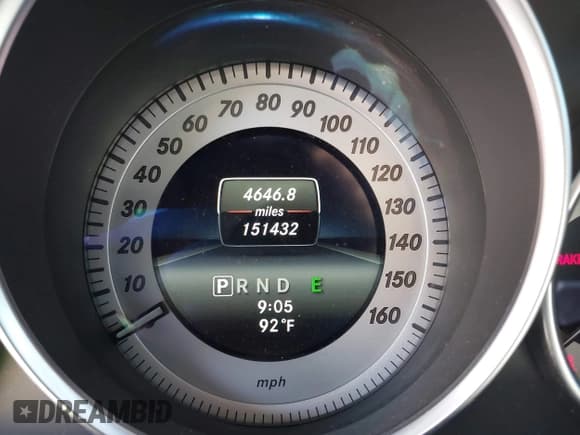 ✅ 2014 Mercedes-Benz C 250 Sport • VIN: WDDGF4HB3EG219159 • Lot: 42916060. Listed on IAAI with 151,432 mi. Free auction sales archive from the USA and detailed vehicle history report at DreamBid. Image 15.