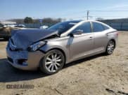 ✅ 2013 Hyundai Azera • VIN: KMHFH4JG2DA251670 • Лот: 45040885. Опубликован ранее на Copart с пробегом 146 802 миль. Бесплатный доступ к архиву аукционных продаж из США и подробный отчёт об истории автомобиля на DreamBid. Изображение 1.