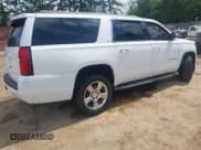 ✅ 2015 Chevrolet Suburban LT • VIN: 1GNSCJKC4FR298108 • Lot: 42649373. Wystawiony na IAAI z przebiegiem 150 155 mil. Bezpłatny archiwum sprzedaży aukcyjnych z USA i szczegółowy raport historii pojazdu na DreamBid. Zdjęcie 4.