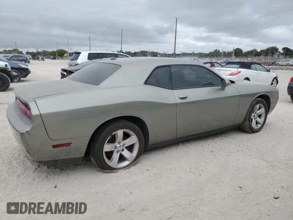 ✅ 2011 Dodge Challenger • VIN: 2B3CJ4DG4BH565781 • Lot: 46193255. Wystawiony na Copart z przebiegiem 170 436 mil. Bezpłatny archiwum sprzedaży aukcyjnych z USA i szczegółowy raport historii pojazdu na DreamBid. Zdjęcie 3.