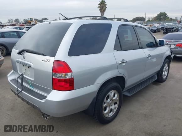 ✅ 2002 Acura MDX Touring • VIN: 2HNYD18812H510972 • Lot: 41078198. Wystawiony na IAAI z przebiegiem 192 199 mil. Bezpłatny archiwum sprzedaży aukcyjnych z USA i szczegółowy raport historii pojazdu na DreamBid. Zdjęcie 4.
