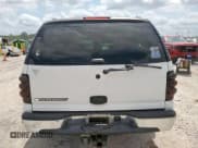 ✅ 2006 Chevrolet Suburban LS • VIN: 3GNEC16Z56G199292 • Лот: 56905005. Опубликован ранее на Copart с пробегом 198 220 миль. Бесплатный доступ к архиву аукционных продаж из США и подробный отчёт об истории автомобиля на DreamBid. Изображение 6.