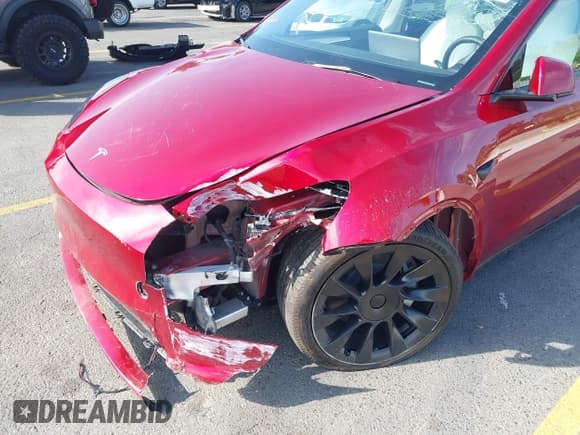 ✅ 2025 Tesla Model Y Long Range • VIN: 7SAYGDED9SA366867 • Лот: 43269766. Опубликован ранее на IAAI с пробегом 9 356 миль. Бесплатный доступ к архиву аукционных продаж из США и подробный отчёт об истории автомобиля на DreamBid. Изображение 6.