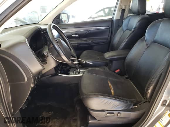 2019 Mitsubishi Outlander ES with VIN JA4AZ3A32KZ034650, listed as a Copart auction lot 89467585 with 119,656 mi miles and Clean title. Bid and sale history available at DreamBid. Image 7.