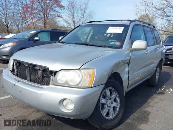 2002 Toyota Highlander with VIN JTEHF21A020087191, listed as a IAAI auction lot 41933458 with 210,341 mi miles and . Bid and sale history available at DreamBid. Image 17.