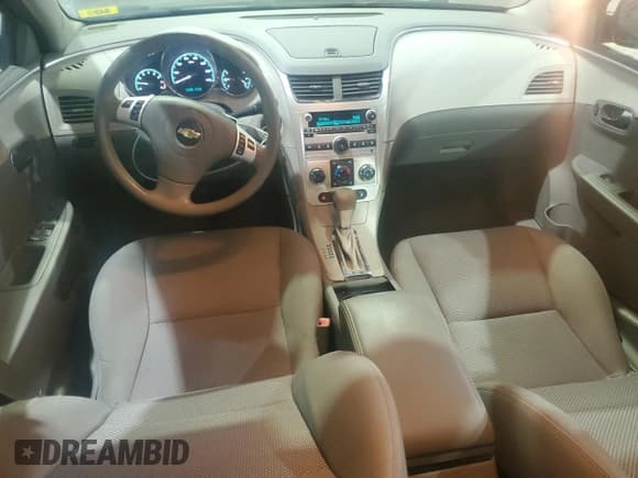 ✅ 2012 Chevrolet Malibu 1LS • VIN: 1G1ZB5E07CF253222 • Lot: 73365514. Listed on Copart with 94,558 mi. Free auction sales archive from the USA and detailed vehicle history report at DreamBid. Image 8.