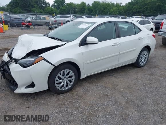 ✅ 2018 Toyota Corolla L • VIN: 5YFBURHE5JP759588 • Лот: 42775243. Опубликован ранее на IAAI с пробегом 45 543 миль. Бесплатный доступ к архиву аукционных продаж из США и подробный отчёт об истории автомобиля на DreamBid. Изображение 17.