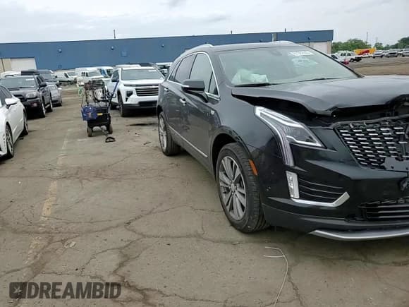 ✅ 2023 Cadillac XT5 AWD Premium Luxury • VIN: 1GYKNFR47PZ104763 • Lot: 61362445. Wystawiony na Copart z przebiegiem 13 360 mil. Bezpłatny archiwum sprzedaży aukcyjnych z USA i szczegółowy raport historii pojazdu na DreamBid. Zdjęcie 13.