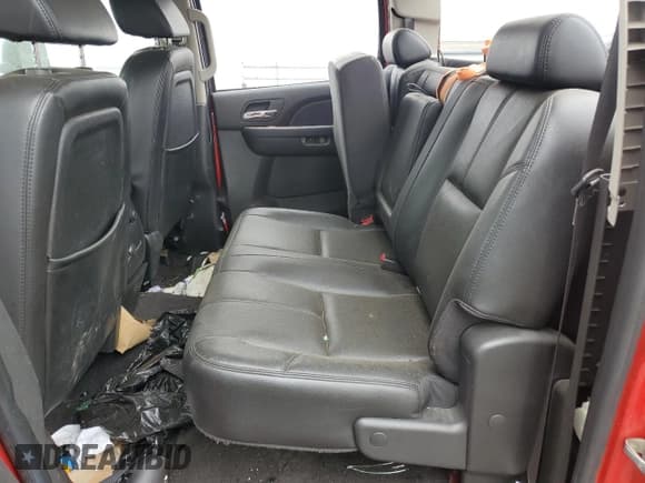 ✅ 2007 Chevrolet Silverado 2500HD LTZ • VIN: 1GCHK23617F500684 • Лот: 67112785. Опубликован ранее на Copart с пробегом Не указан. Бесплатный доступ к архиву аукционных продаж из США и подробный отчёт об истории автомобиля на DreamBid. Изображение 10.