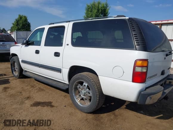 ✅ 2003 Chevrolet Suburban LT • VIN: 1GNFK16Z83J207998 • Лот: 42467155. Опубликован ранее на IAAI с пробегом 179 168 миль. Бесплатный доступ к архиву аукционных продаж из США и подробный отчёт об истории автомобиля на DreamBid. Изображение 3.