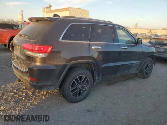 ✅ 2018 Jeep Grand Cherokee Limited • VIN: 1C4RJFBG4JC379635 • Lot: 92064605. Listed on Copart with 113,513 mi. Free auction sales archive from the USA and detailed vehicle history report at DreamBid. Image 3.
