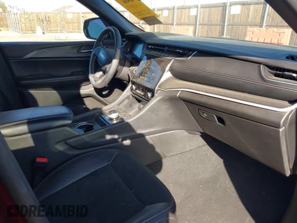 ✅ 2024 Jeep Grand Cherokee Altitude • VIN: 1C4RJHAG1RC108850 • Lot: 43633746. Listed on IAAI with 35,014 mi. Free auction sales archive from the USA and detailed vehicle history report at DreamBid. Image 5.