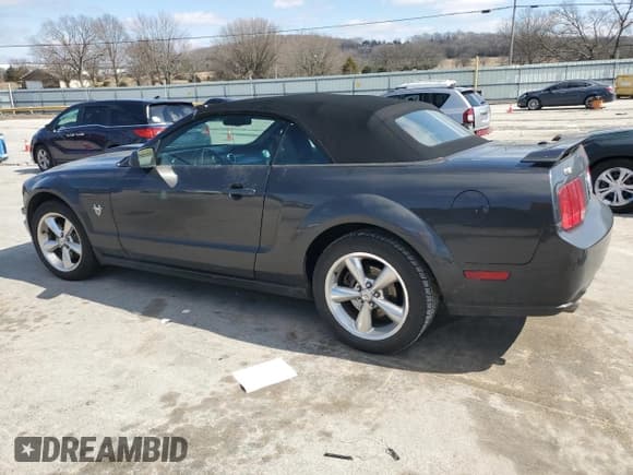 ✅ 2009 Ford Mustang GT • VIN: 1ZVHT85H495122350 • Lot: 47954065. Wystawiony na Copart z przebiegiem 106 673 mil. Bezpłatny archiwum sprzedaży aukcyjnych z USA i szczegółowy raport historii pojazdu na DreamBid. Zdjęcie 2.