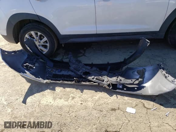 ✅ 2017 Toyota Highlander Hybrid LE • VIN: 5TDBGRFH9HS033609 • Лот: 45735973. Опубликован ранее на Copart с пробегом 339 147 миль. Бесплатный доступ к архиву аукционных продаж из США и подробный отчёт об истории автомобиля на DreamBid. Изображение 15.