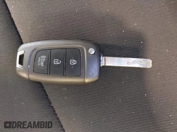 ✅ 2022 Hyundai Tucson SE • VIN: 5NMJACAE2NH079336 • Lot: 42364430. Wystawiony na IAAI z przebiegiem 23 981 mil. Bezpłatny archiwum sprzedaży aukcyjnych z USA i szczegółowy raport historii pojazdu na DreamBid. Zdjęcie 11.