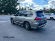 ✅ 2018 Lexus LX 570 • VIN: JTJHY7AX5J4254746 • Lot: 86474295. Wystawiony na Copart z przebiegiem 174 945 mil. Bezpłatny archiwum sprzedaży aukcyjnych z USA i szczegółowy raport historii pojazdu na DreamBid. Zdjęcie 3.