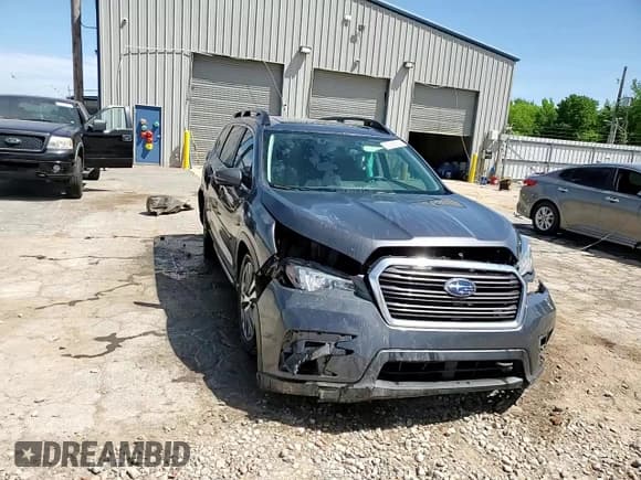 ✅ 2020 Subaru Ascent Limited • VIN: 4S4WMAPD1L3429238 • Lot: 55968805. Listed on Copart with 111,285 mi. Free auction sales archive from the USA and detailed vehicle history report at DreamBid. Image 13.