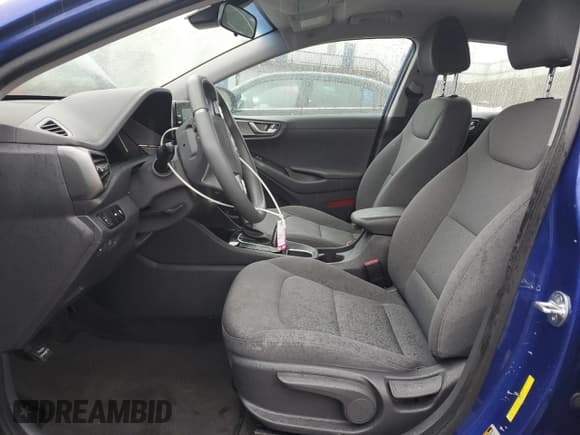✅ 2020 Hyundai Ioniq Blue • VIN: KMHC65LC1LU197283 • Lot: 90598225. Wystawiony na Copart z przebiegiem 91 278 mil. Bezpłatny archiwum sprzedaży aukcyjnych z USA i szczegółowy raport historii pojazdu na DreamBid. Zdjęcie 7.
