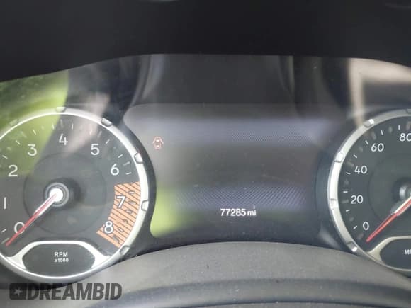 ✅ 2021 Jeep Renegade Latitude • VIN: ZACNJCBB2MPM45422 • Lot: 43500071. Listed on IAAI with 77,285 mi. Free auction sales archive from the USA and detailed vehicle history report at DreamBid. Image 14.