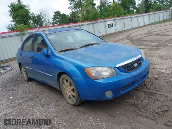 ✅ 2006 Kia Spectra EX • VIN: KNAFE121665235129 • Lot: 42764039. Wystawiony na IAAI z przebiegiem 206 711 mil. Bezpłatny archiwum sprzedaży aukcyjnych z USA i szczegółowy raport historii pojazdu na DreamBid. Zdjęcie 1.