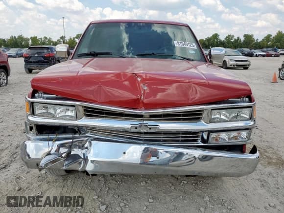 ✅ 1990 Chevrolet Silverado 1500 • VIN: 1GCDC14K5LZ256662 • Lot: 81949125. Wystawiony na Copart z przebiegiem 172 679 mil. Bezpłatny archiwum sprzedaży aukcyjnych z USA i szczegółowy raport historii pojazdu na DreamBid. Zdjęcie 5.