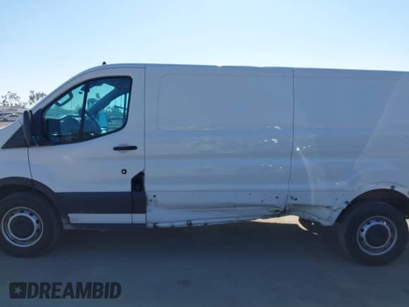 ✅ 2020 Ford Transit Cargo • VIN: 1FTBR1Y83LKA67103 • Lot: 42408599. Listed on IAAI with 76,837 mi. Free auction sales archive from the USA and detailed vehicle history report at DreamBid. Image 14.