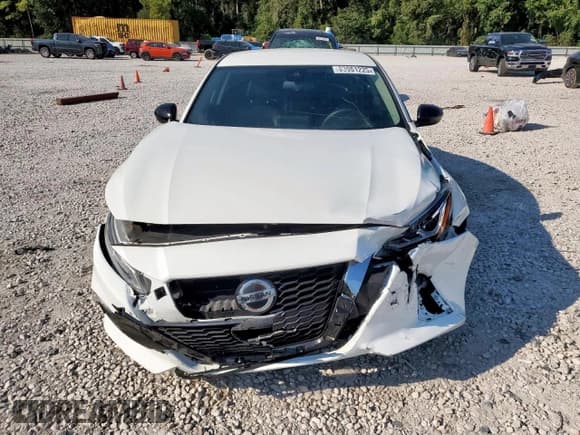 ✅ 2022 Nissan Altima SR • VIN: 1N4BL4CV3NN346025 • Lot: 83981225. Wystawiony na Copart z przebiegiem 42 166 mil. Bezpłatny archiwum sprzedaży aukcyjnych z USA i szczegółowy raport historii pojazdu na DreamBid. Zdjęcie 5.