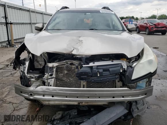 ✅ 2014 Subaru Outback Limited • VIN: 4S4BRDLC9E2213483 • Lot: 65288085. Listed on Copart with 131,100 mi. Free auction sales archive from the USA and detailed vehicle history report at DreamBid. Image 5.