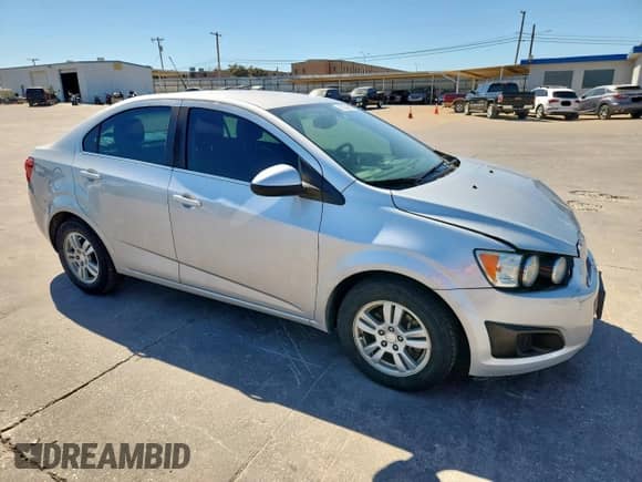 ✅ 2015 Chevrolet Sonic LT • VIN: 1G1JC5SH4F4175972 • Lot: 82284225. Listed on Copart with 161,635 mi. Free auction sales archive from the USA and detailed vehicle history report at DreamBid. Image 4.
