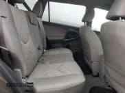 ✅ 2012 Toyota RAV4 • VIN: 2T3BF4DV9CW186447 • Лот: 84730575. Опубликован ранее на Copart с пробегом 134 958 миль. Бесплатный доступ к архиву аукционных продаж из США и подробный отчёт об истории автомобиля на DreamBid. Изображение 11.